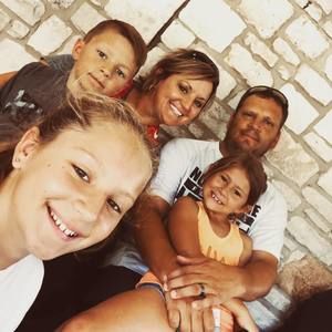 Meet your Posher, Suzanne